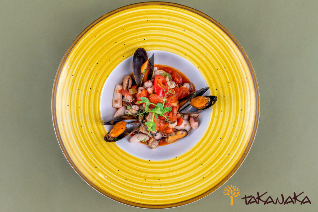 Seafood in tomato sauce Takanaka